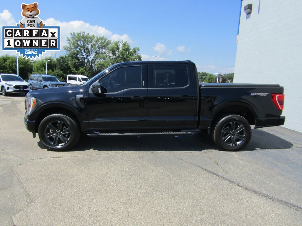 2023 Ford F-150 XLT photo 2
