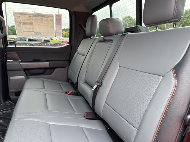 2025 Ford F-150 Lariat photo 20