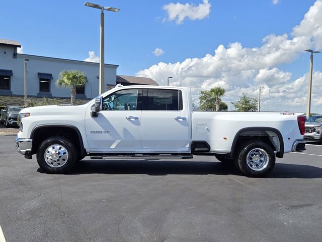 2026 Chevrolet Silverado 3500HD LTZ photo 2