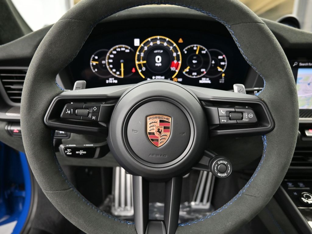 2025 Porsche 911 GT3 photo 23