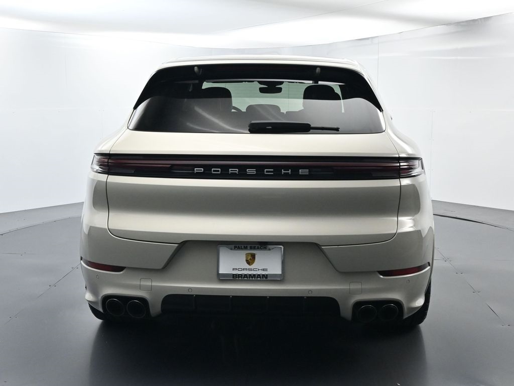 2025 Porsche Cayenne E-Hybrid S photo 13