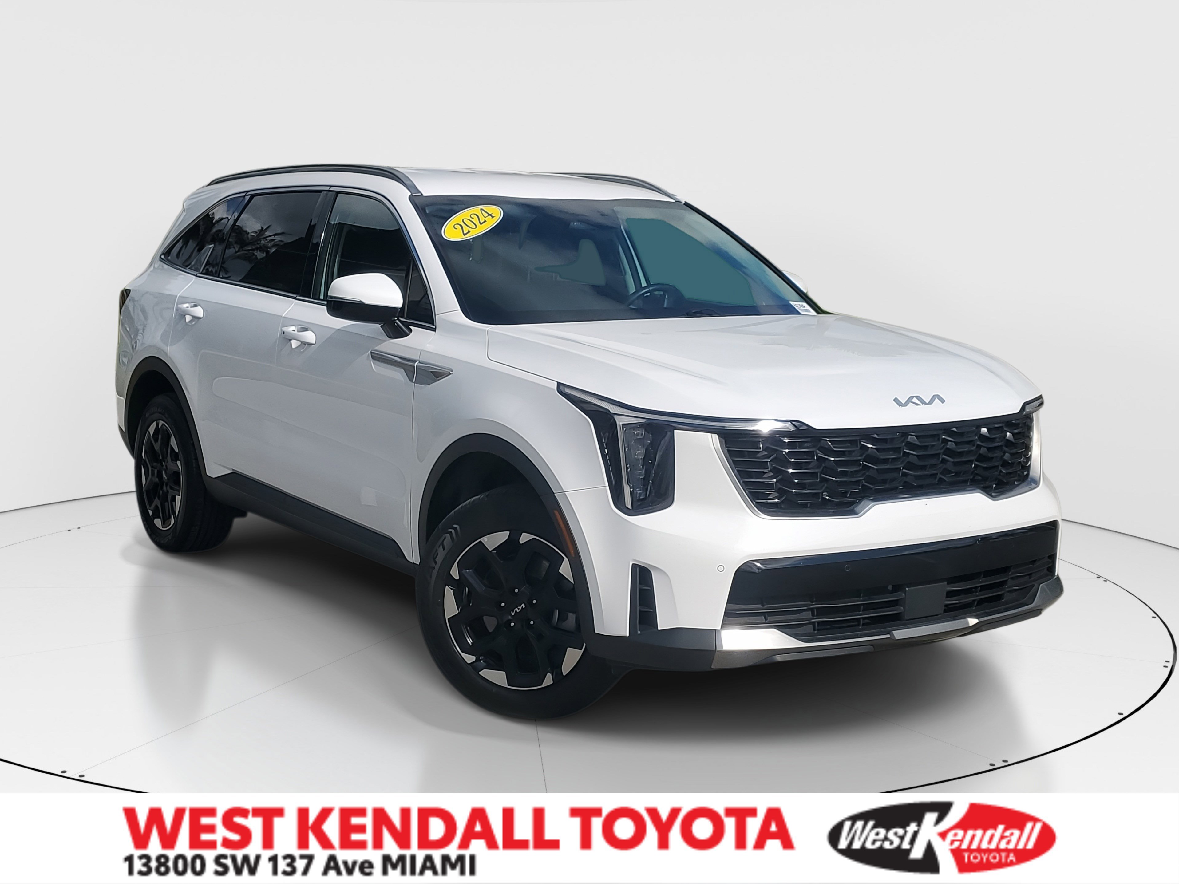 2024 Kia Sorento S's photo