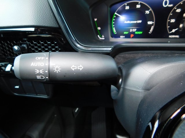 2026 Honda CR-V Hybrid Sport Touring photo 29