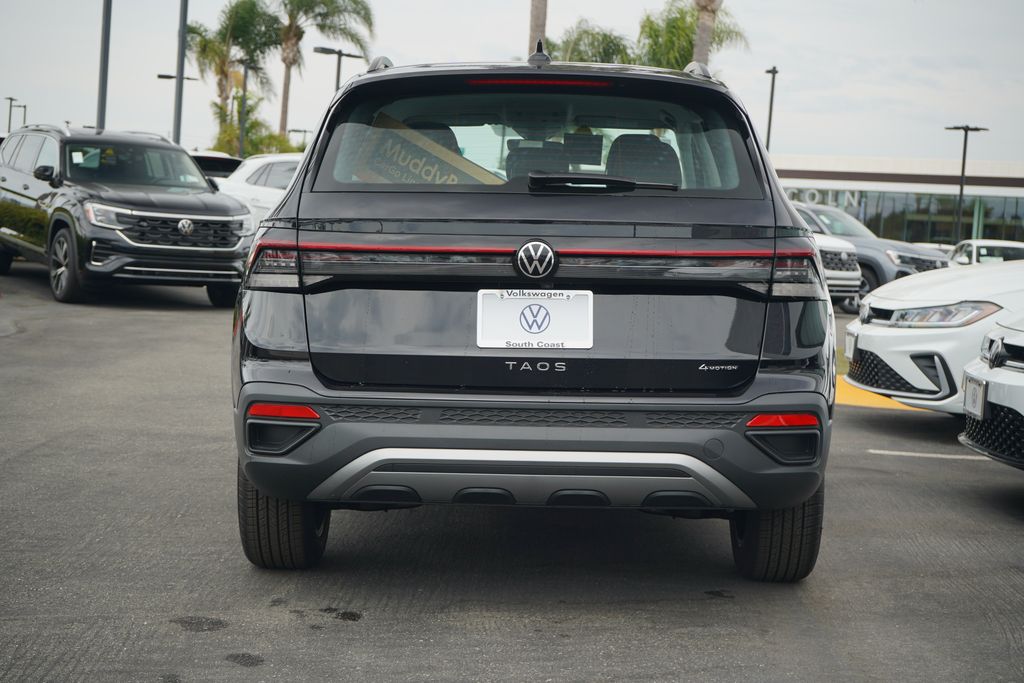 2025 Volkswagen Taos S photo 4