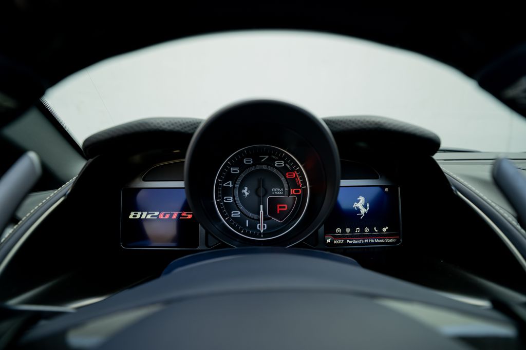 2022 Ferrari 812 GTS photo 17