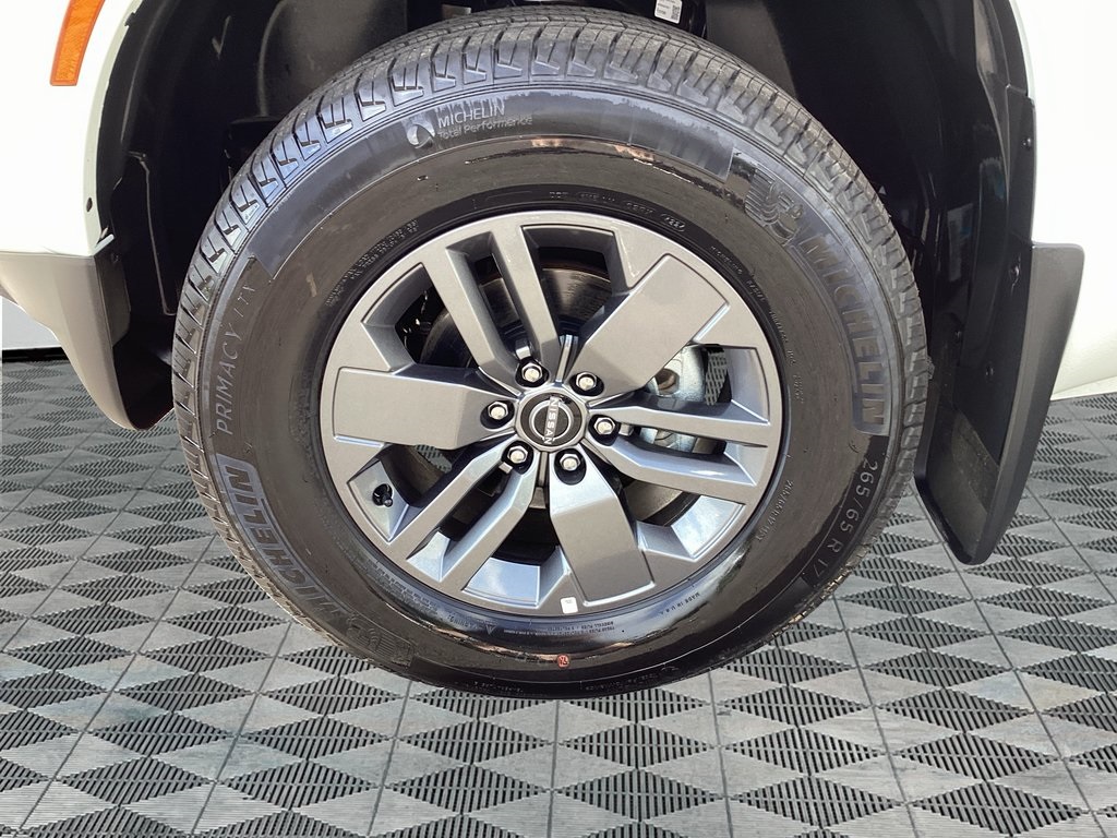 2025 Nissan Frontier SV photo 11