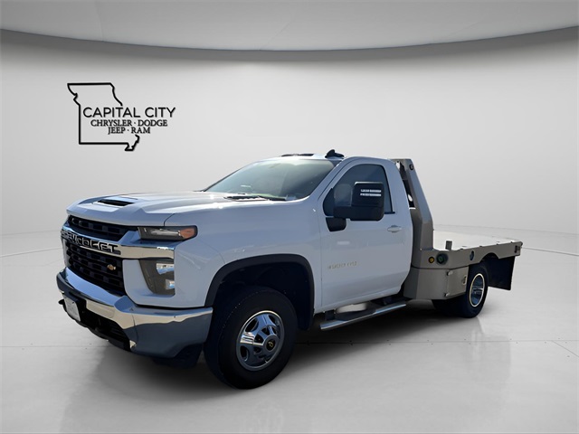 2022 Chevrolet Silverado 3500HD LT photo 2