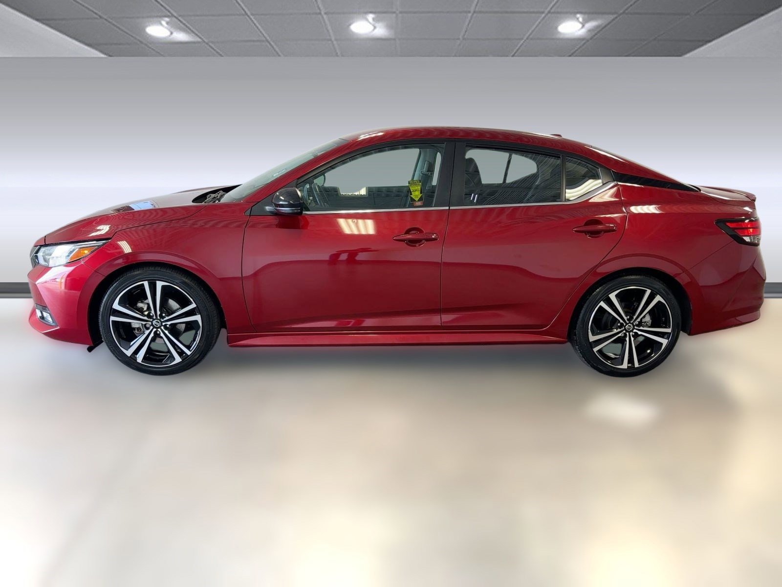 2022 Nissan Sentra SR photo 2