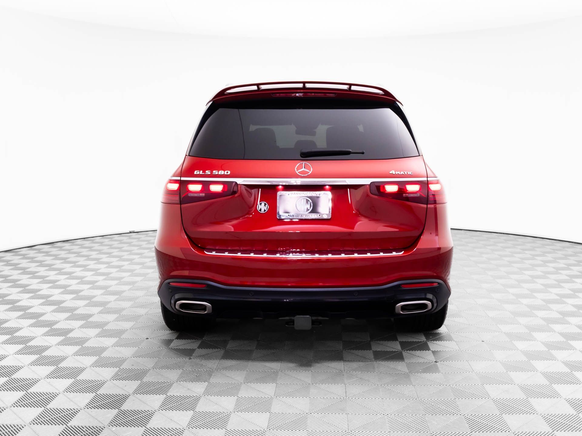 2024 Mercedes Benz GLS 580 4MATIC photo 3