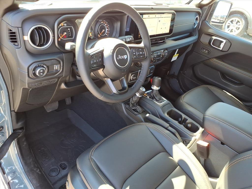 2025 Jeep Gladiator Sport photo 4