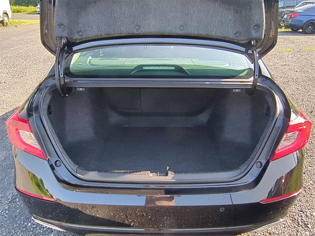 2022 Honda Accord Touring 2.0T photo 11