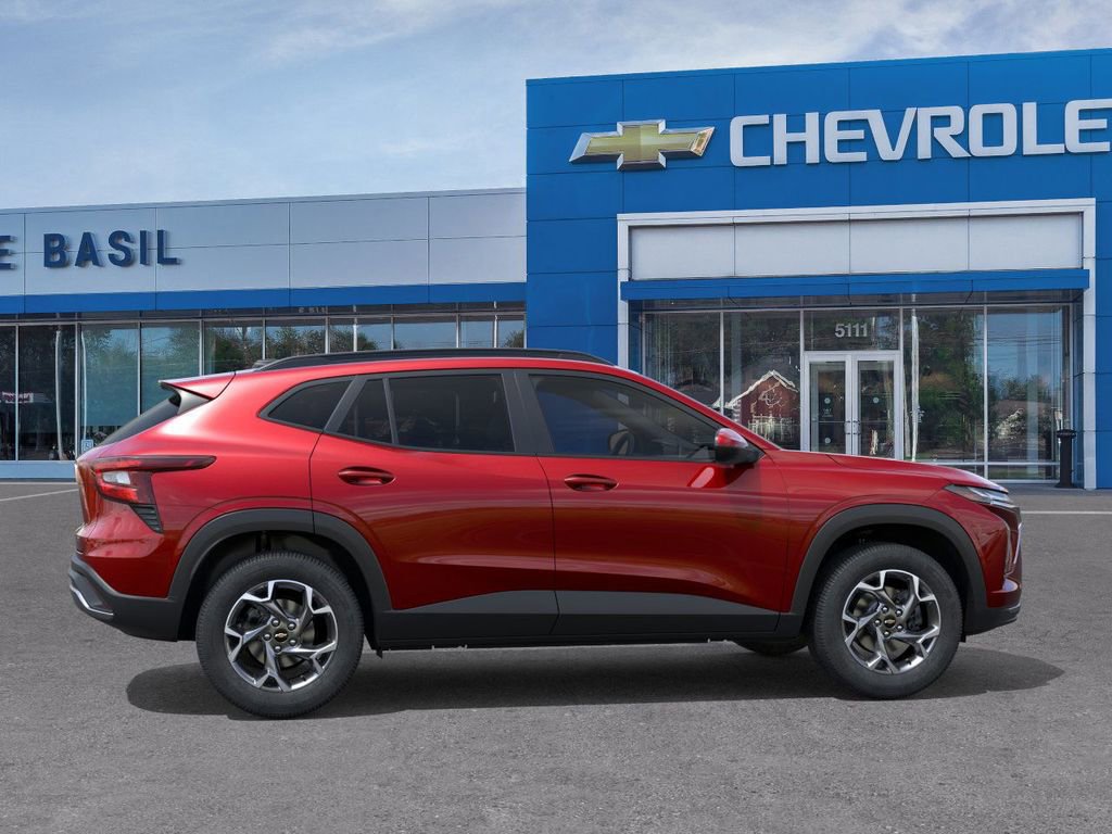 2026 Chevrolet Trax LT photo 5