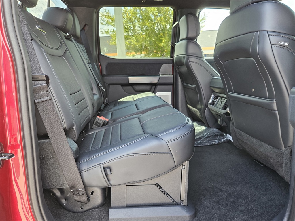 2025 Ford F-350 Platinum photo 31