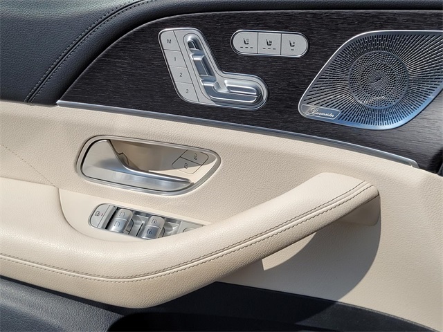 2022 Mercedes Benz GLS 450 4MATIC photo 23