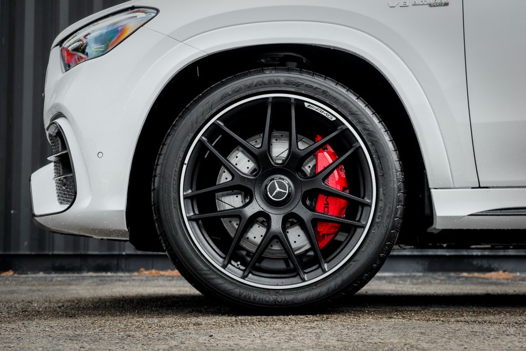 2025 Mercedes Benz GLE AMG 63 S photo 3