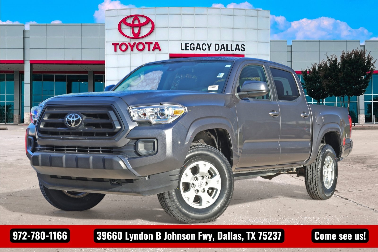 2021 Toyota Tacoma SR's photo