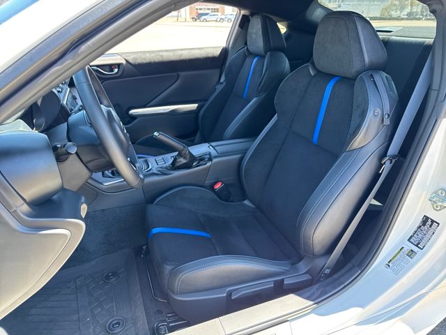 2024 Subaru BRZ tS photo 6