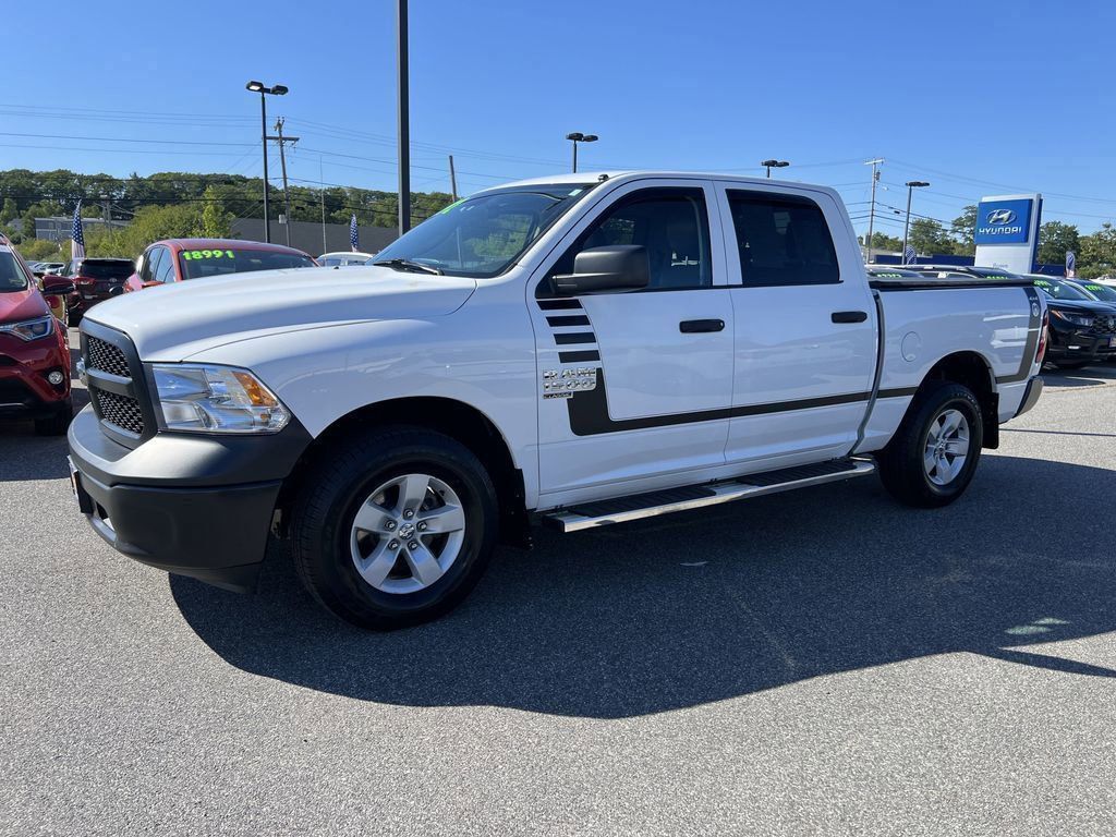 2024 Ram 1500 Classic Tradesman photo 4