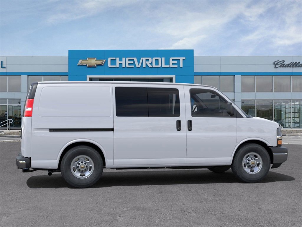 2025 Chevrolet Express Cargo 2500 Work photo 3