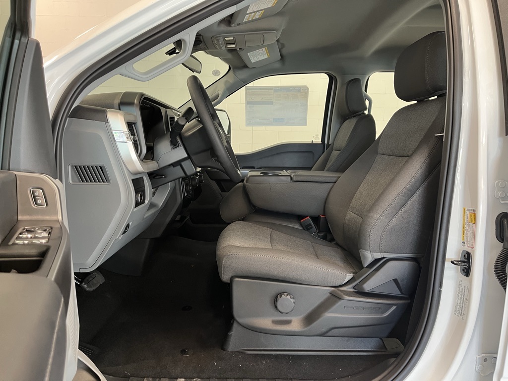 2026 Ford F-350 XL photo 7