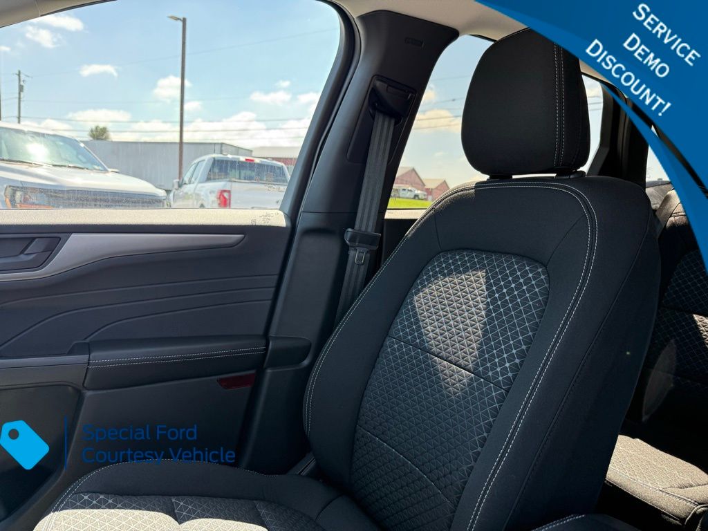 2025 Ford Escape Active photo 22