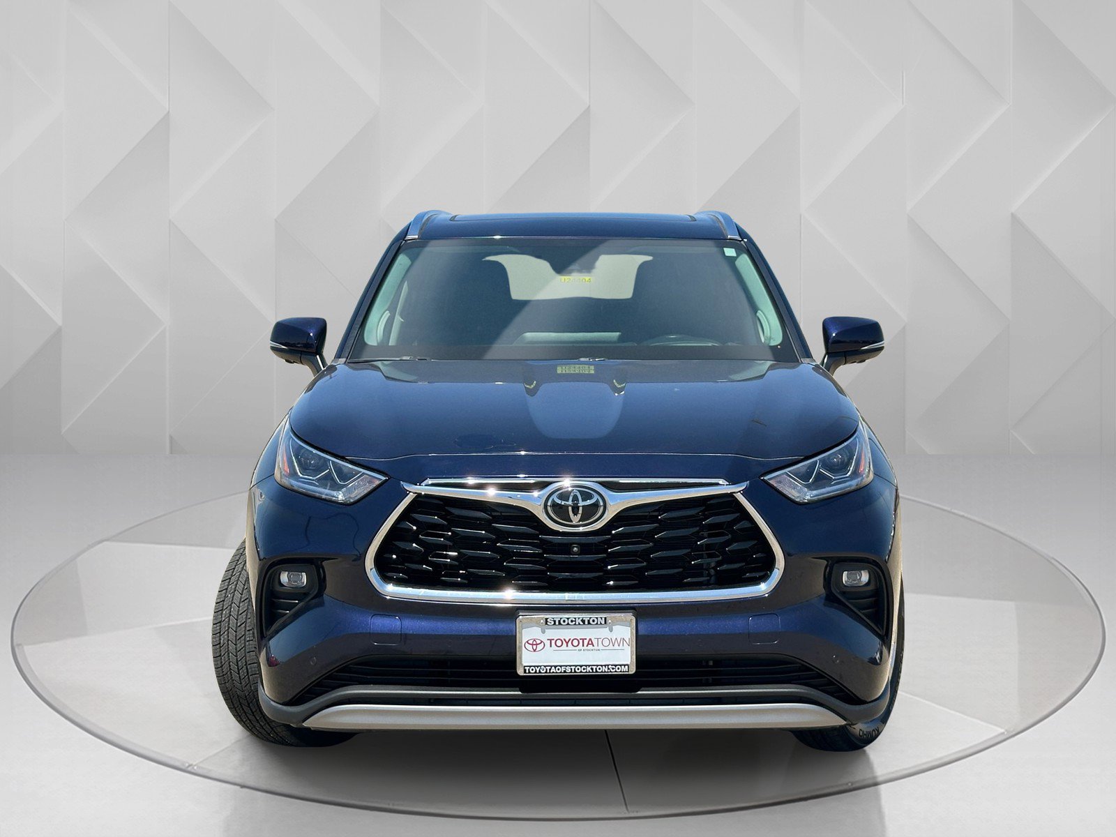 2023 Toyota Highlander Platinum photo 2