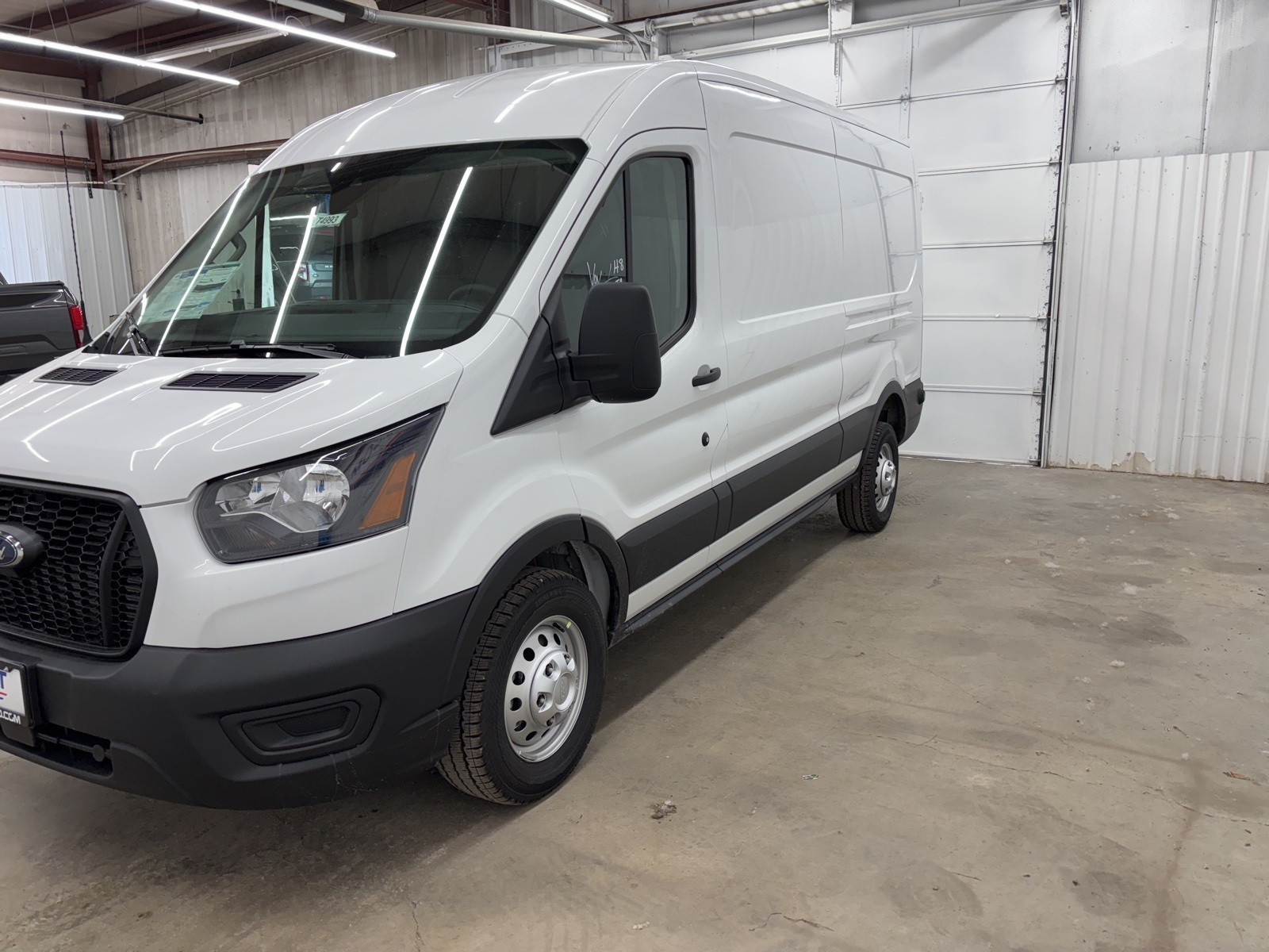 2025 Ford Transit Cargo Van photo 4