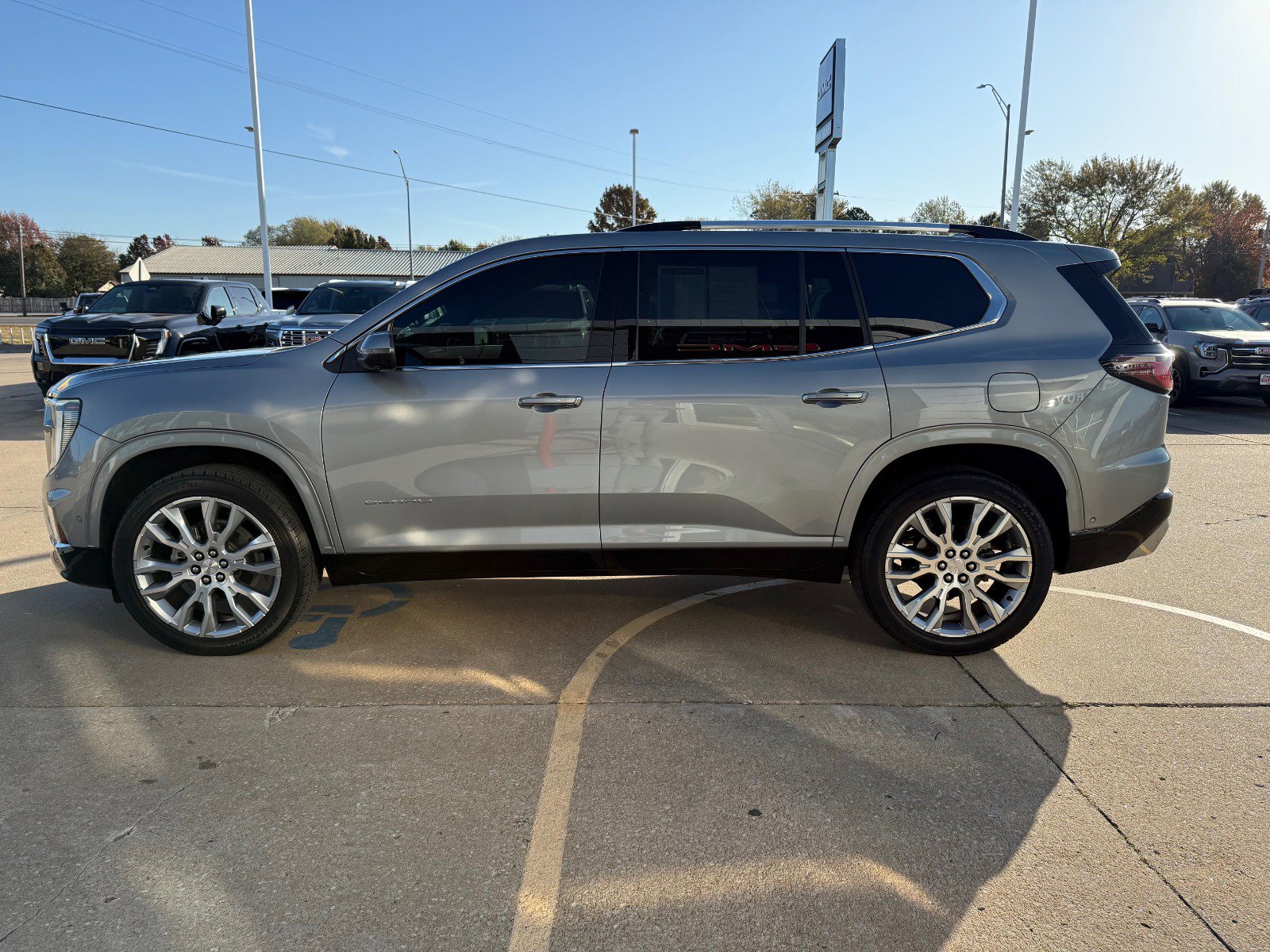 2024 Gmc Acadia Denali photo 4