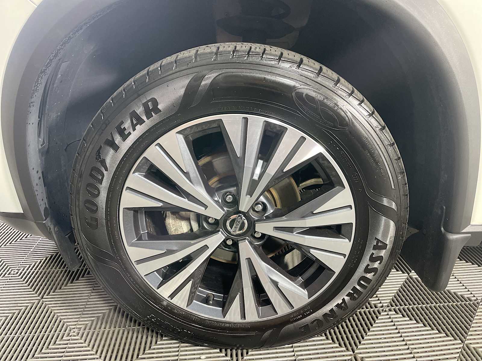 2021 Nissan Rogue SV photo 26