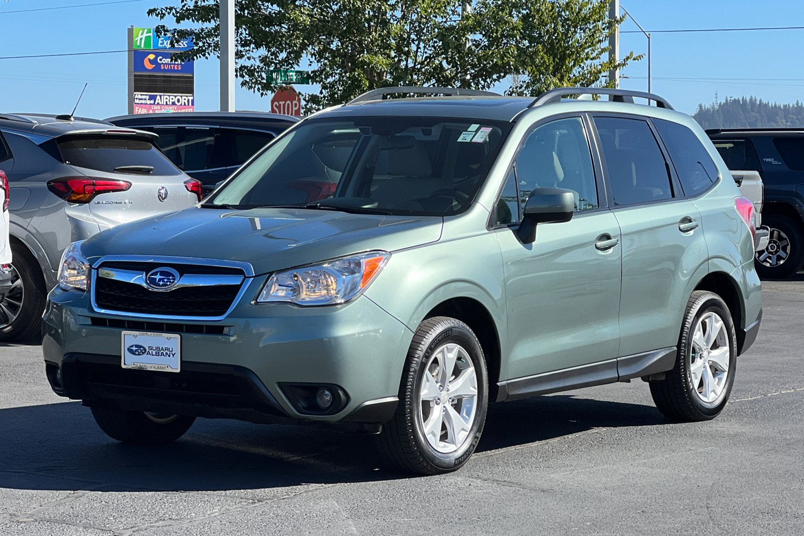 2016 Subaru Forester 2.5i Premium photo 7