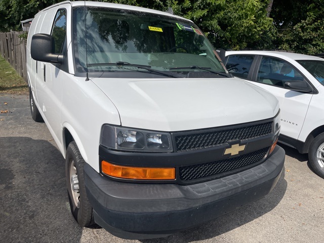 2018 Chevrolet Express 2500 Work Van photo 3