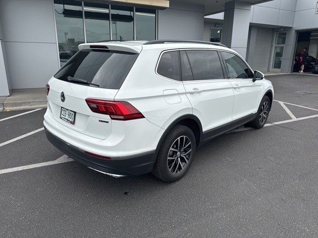 2021 Volkswagen Tiguan SE photo 2