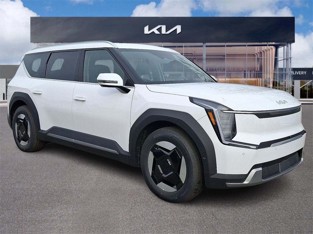 2026 Kia EV9 Wind's photo