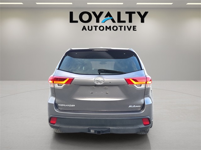 2019 Toyota Highlander XLE photo 4
