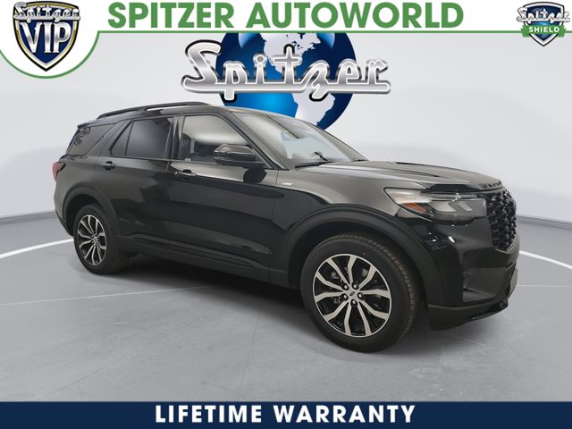 2026 Ford Explorer ST-LINE's photo
