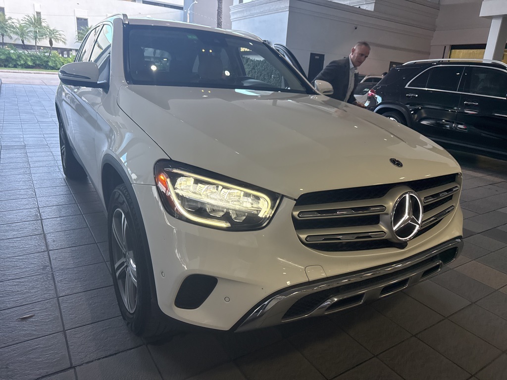 2022 Mercedes-Benz GLC