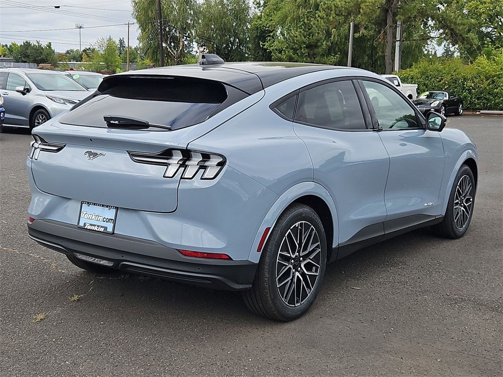 2025 Ford Mustang Mach-E Premium photo 5