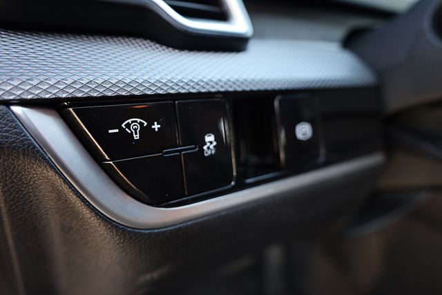 2023 Kia Sportage LX photo 13