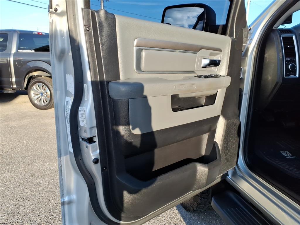 2014 Ram 2500 SLT photo 33