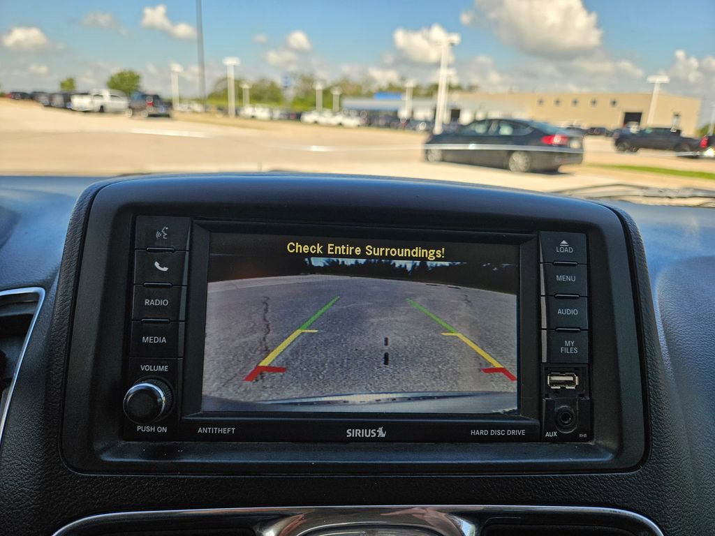 2016 Chrysler Town & Country Touring photo 9