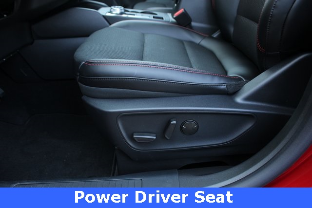 2025 Ford Escape ST-Line photo 5