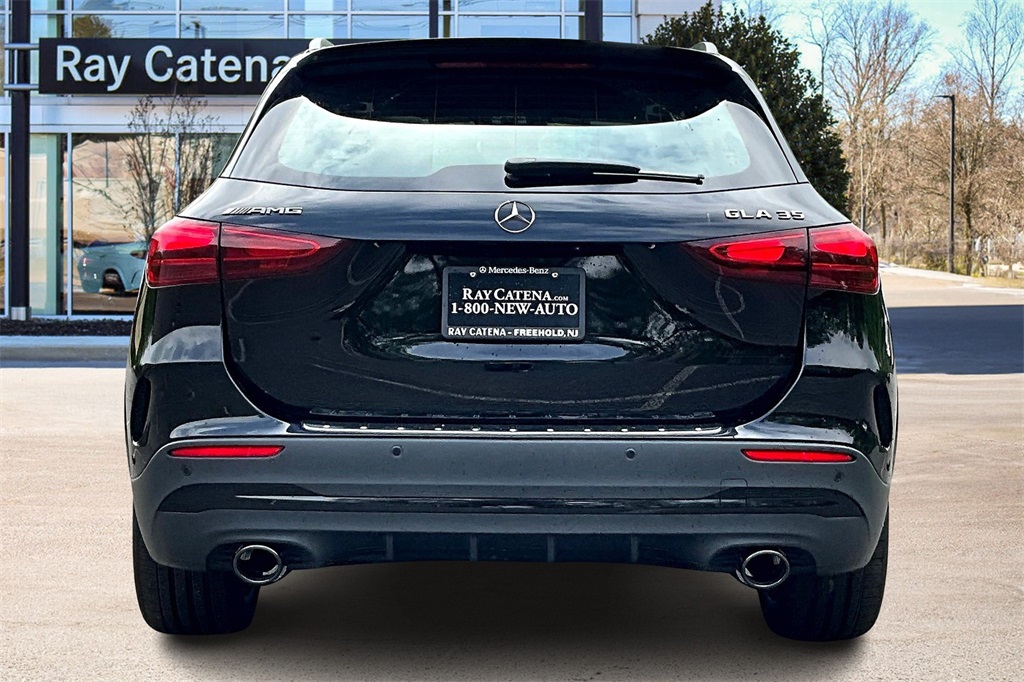 2024 Mercedes Benz GLA 35 AMG 4MATIC photo 4
