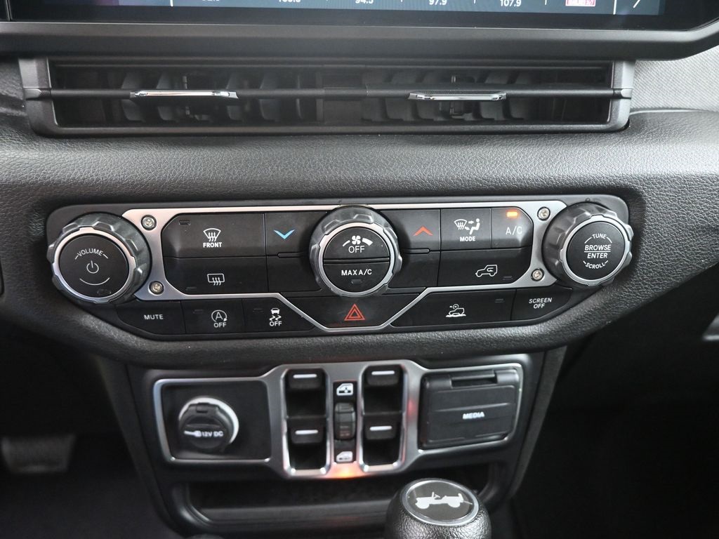 2024 Jeep Wrangler Sport S photo 3