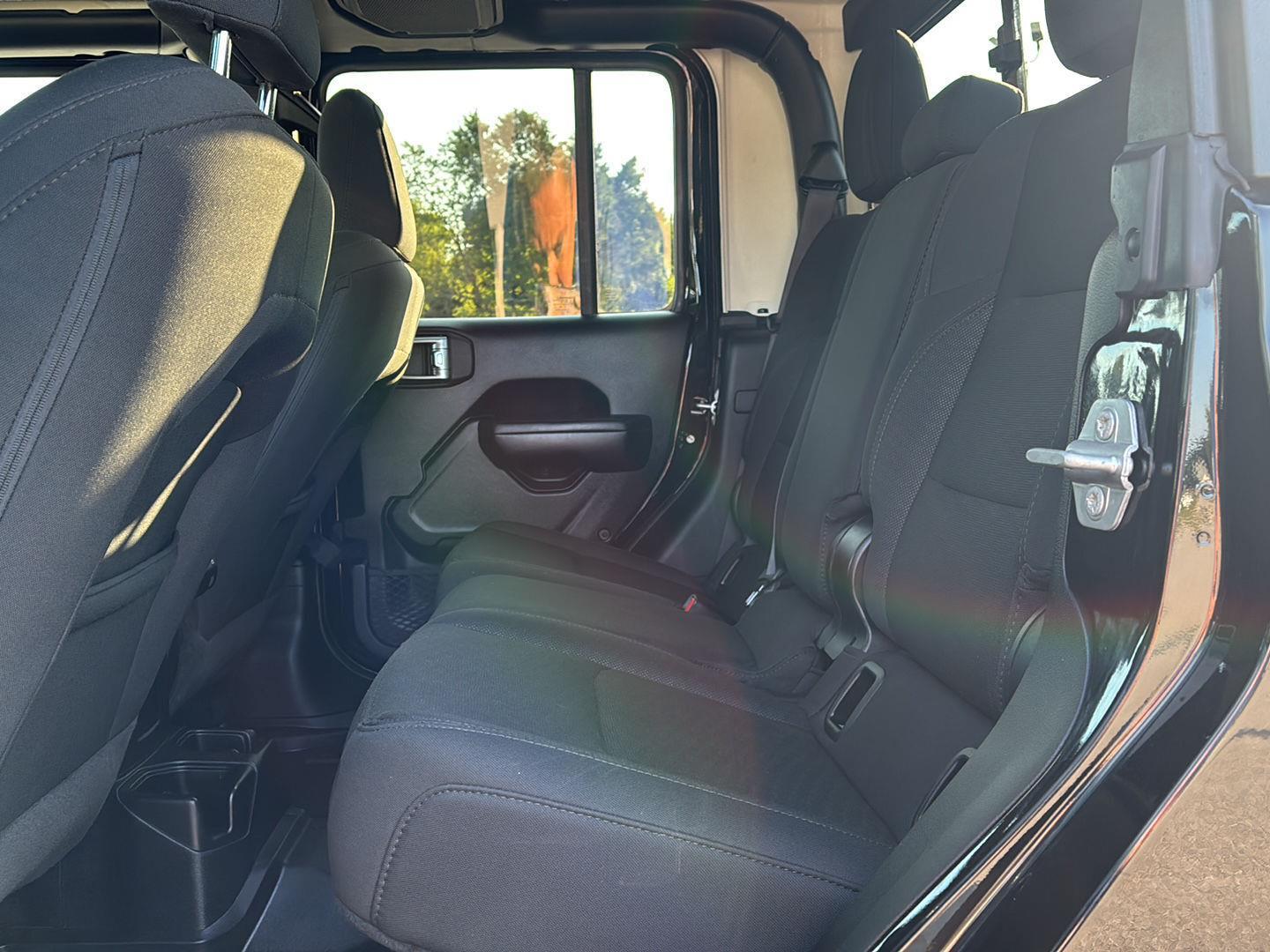 2020 Jeep Gladiator Sport S photo 9