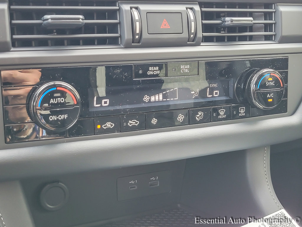 2025 Nissan Pathfinder S photo 15