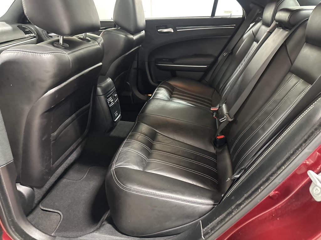 2022 Chrysler 300 S photo 15