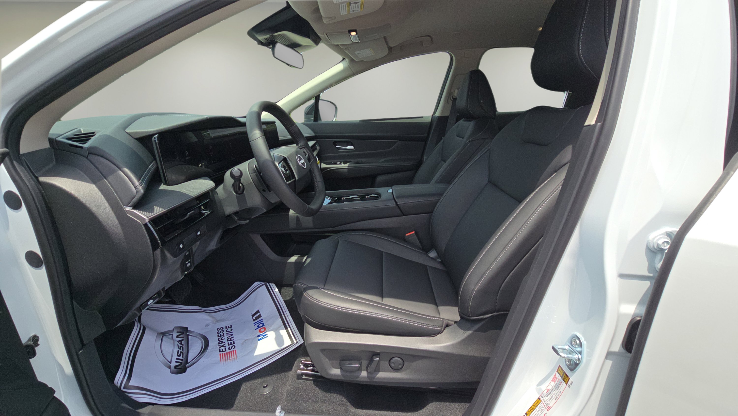 2025 Nissan Murano SV photo 10