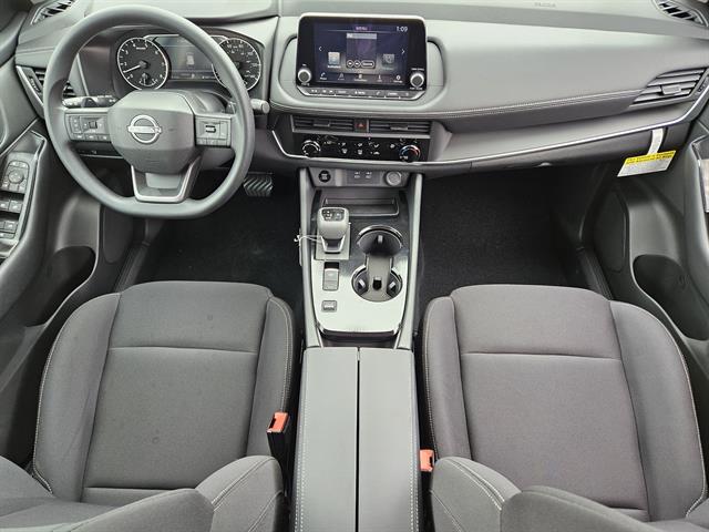 2026 Nissan Rogue S photo 10