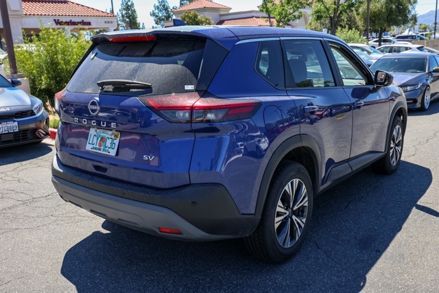 2023 Nissan Rogue SV photo 2
