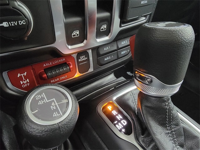 2025 Jeep Wrangler Willys photo 31